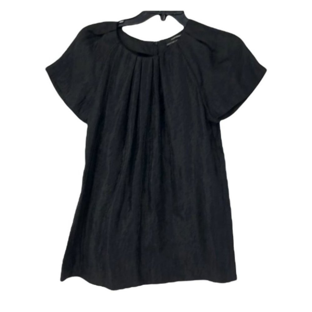 Club Monaco crepe black pleated scoop neck short sleeve blouse XS